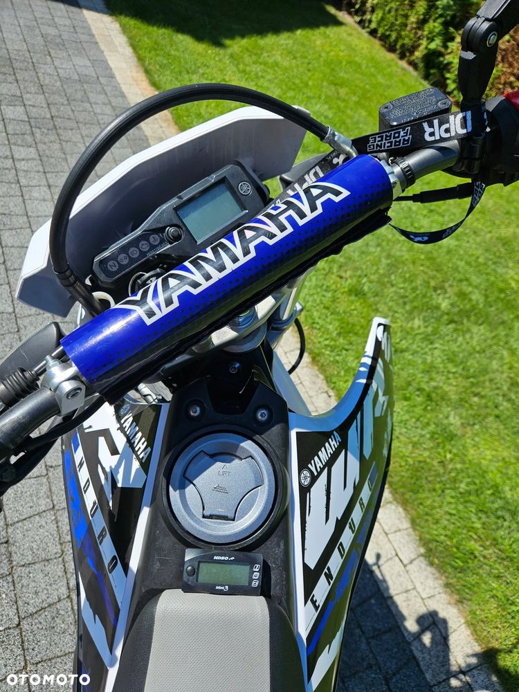 Yamaha WR - 16