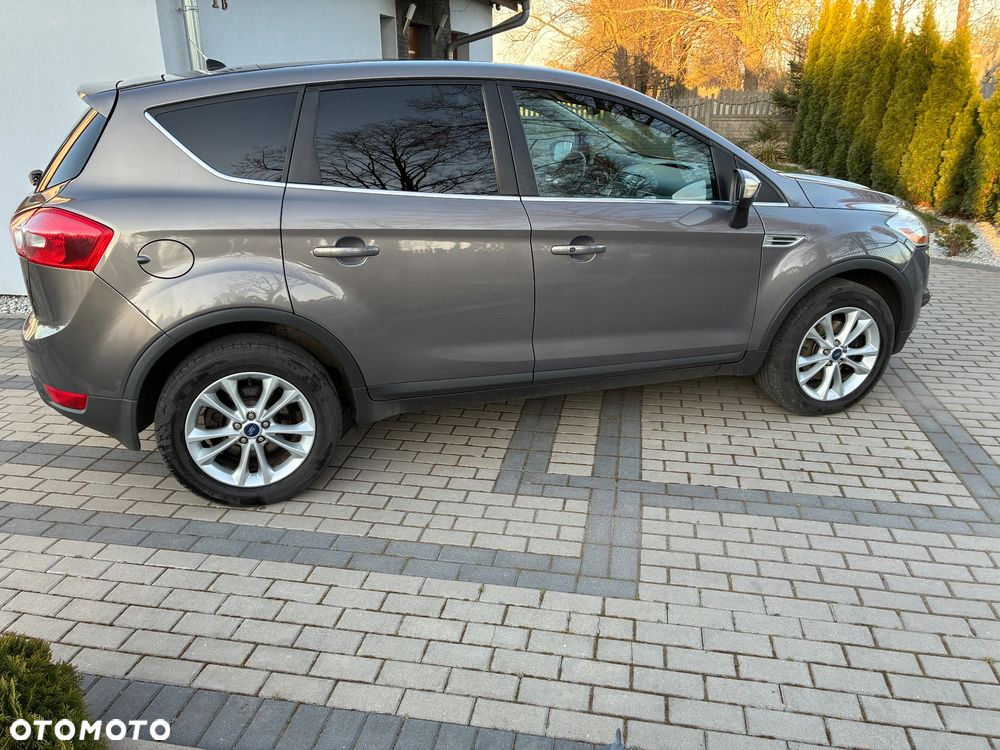 Ford Kuga 2.0 TDCi 4x4 Titanium - 14