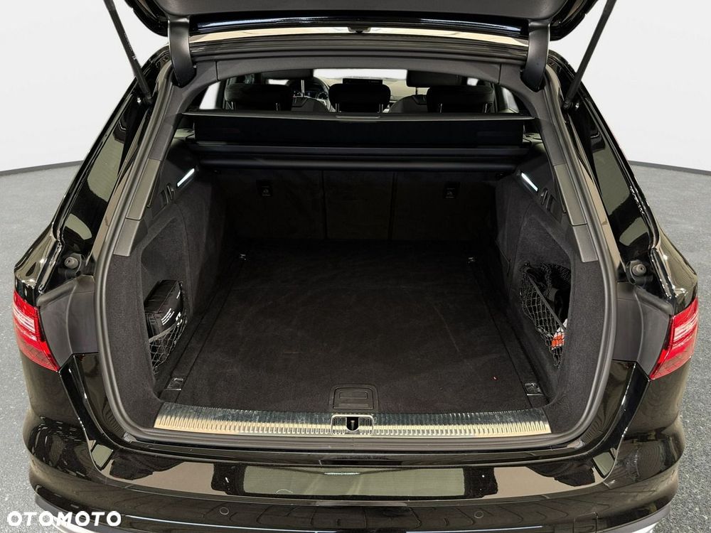 Audi A4 Avant - 30