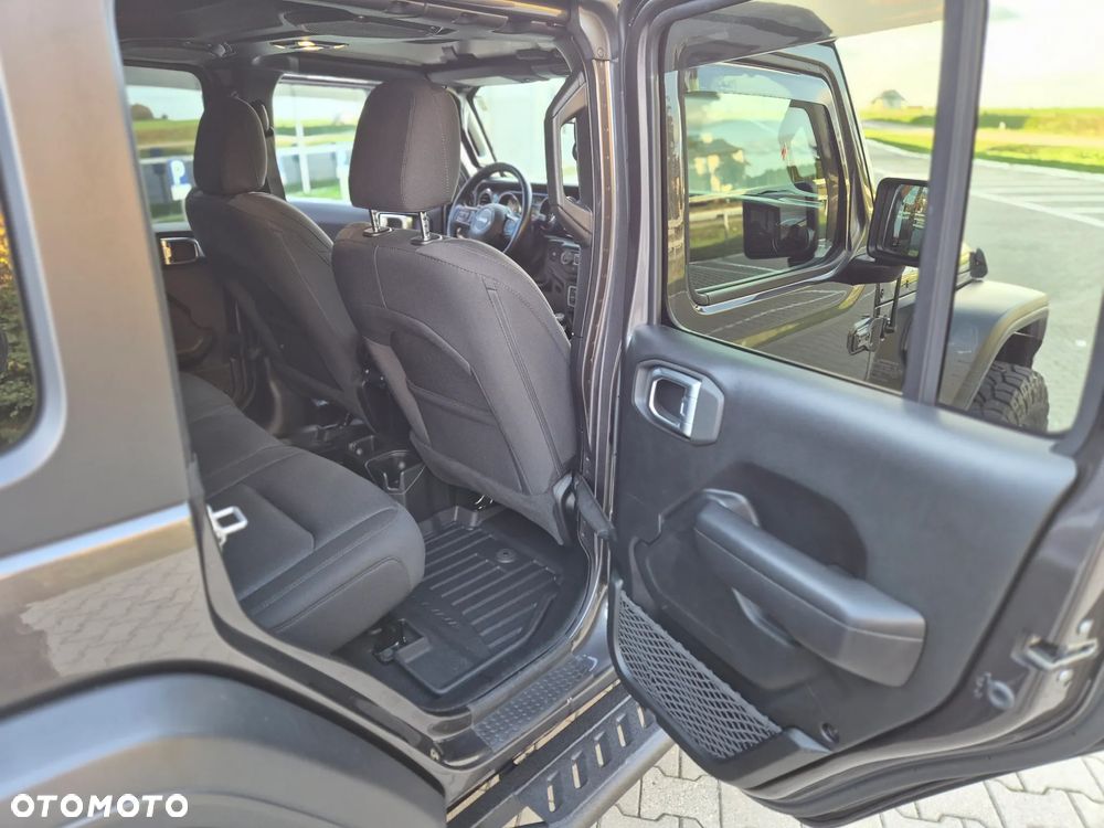 Jeep Wrangler 3.6 Unlim Black Edition II - 15