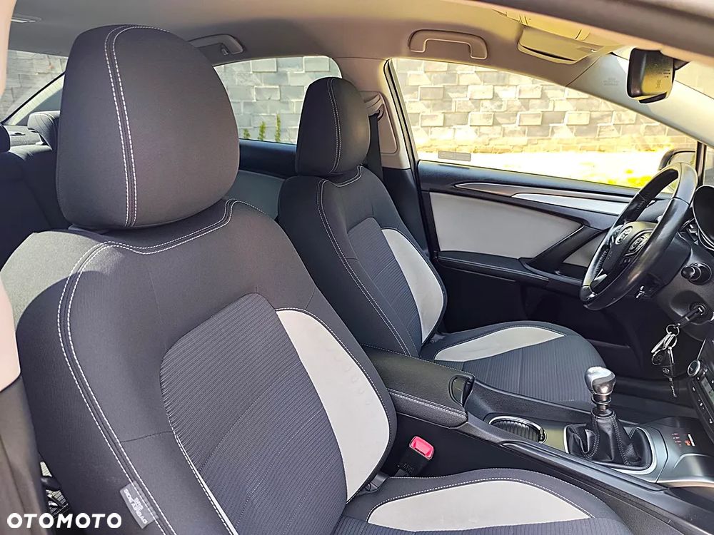 Toyota Avensis 1.8 Edition-S - 25