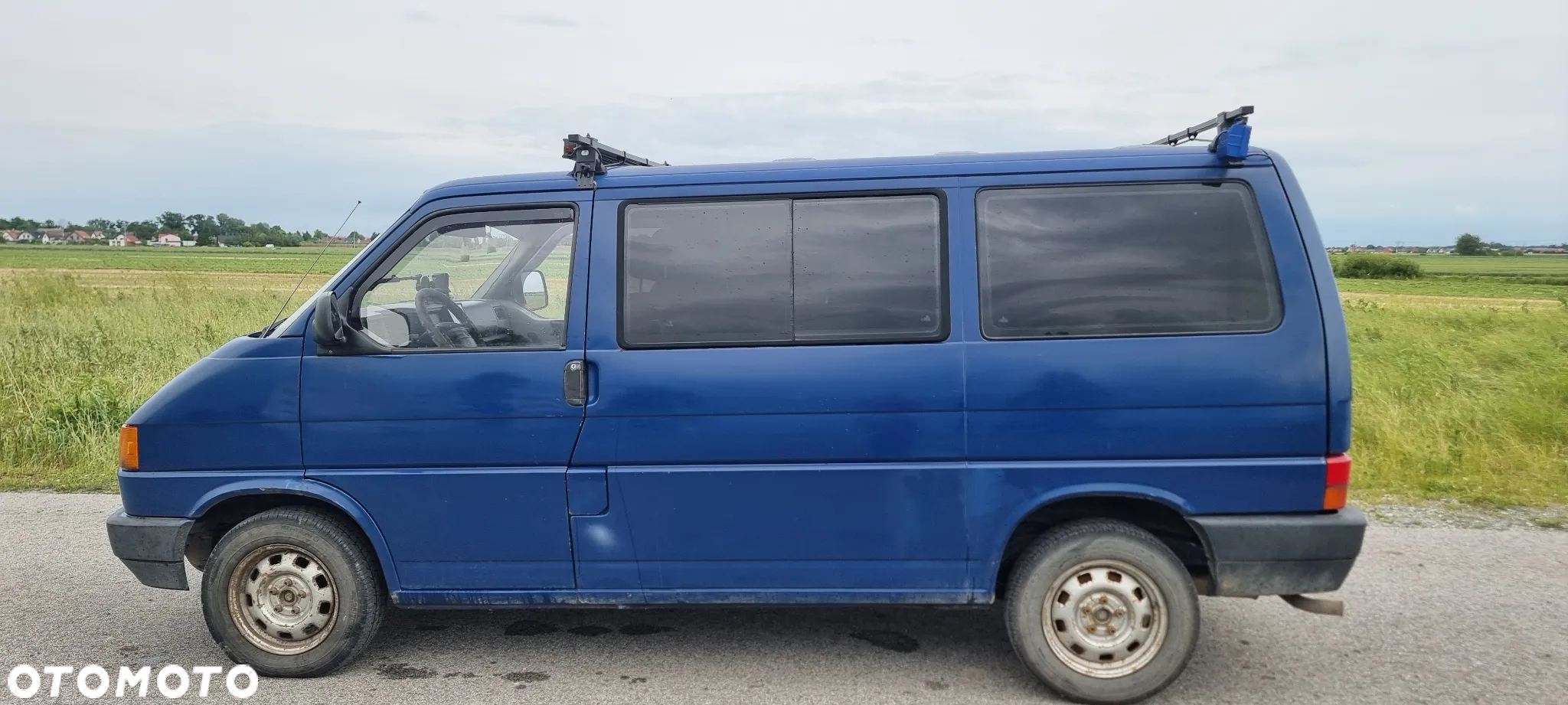 Volkswagen Caravelle - 14