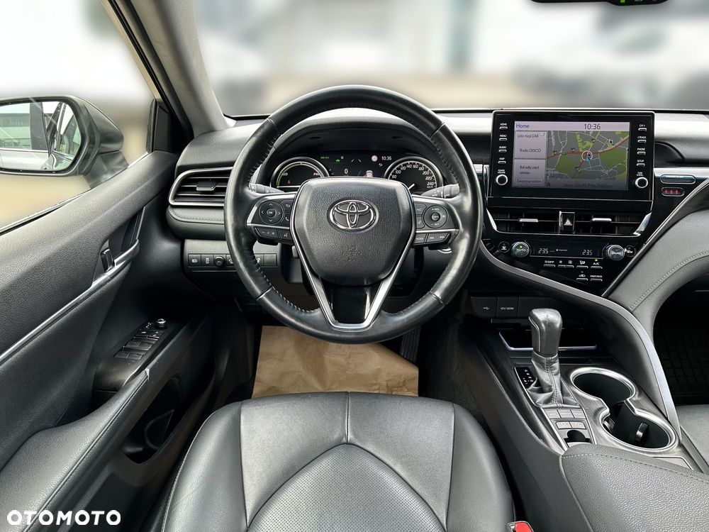Toyota Camry 2.5 Hybrid Executive CVT - 10