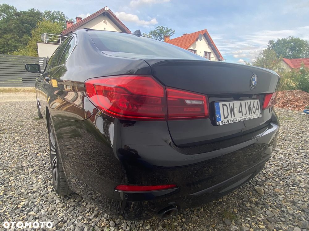 BMW Seria 5 518d Business Edition sport - 5