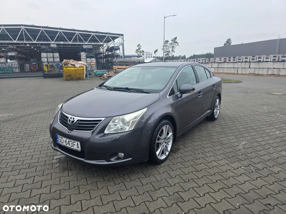 Toyota Avensis 1.8 Style - 1