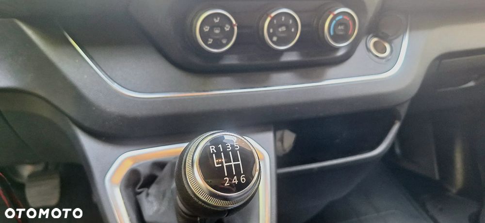 Renault Trafic 2.0 dCi L2H1 HD Extra (bryg.) - 15