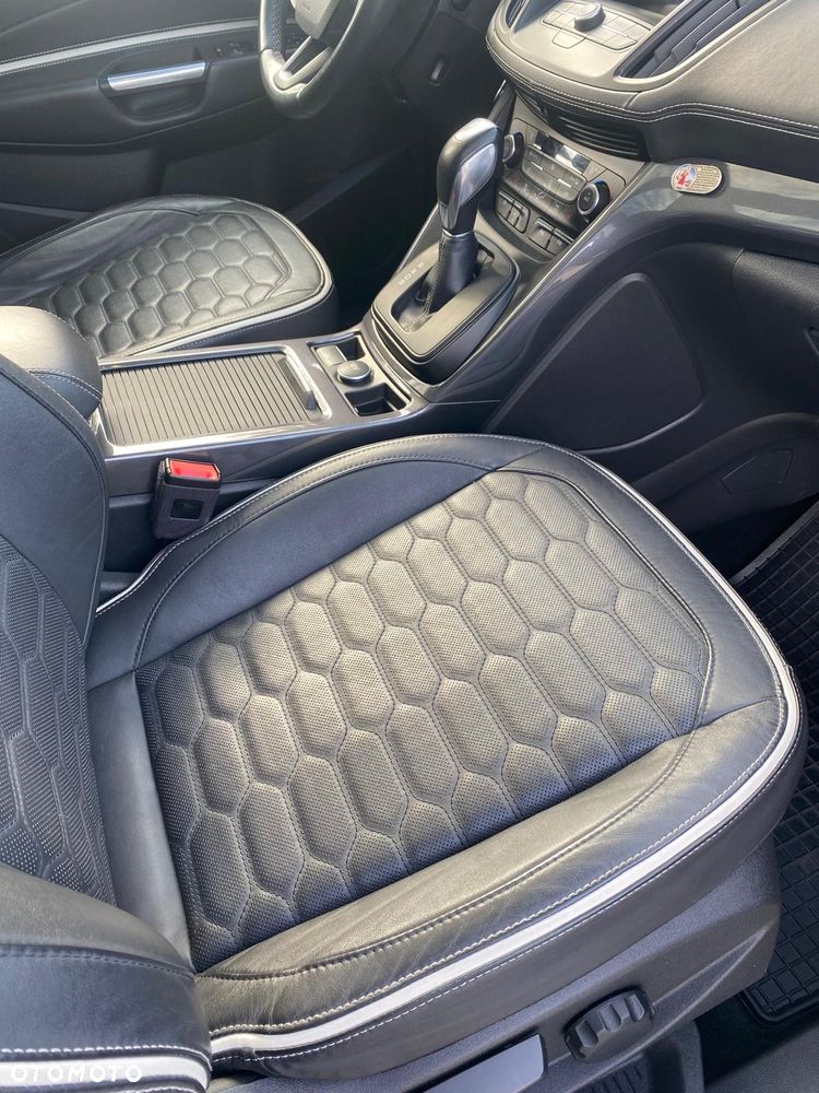 Ford Kuga - 17