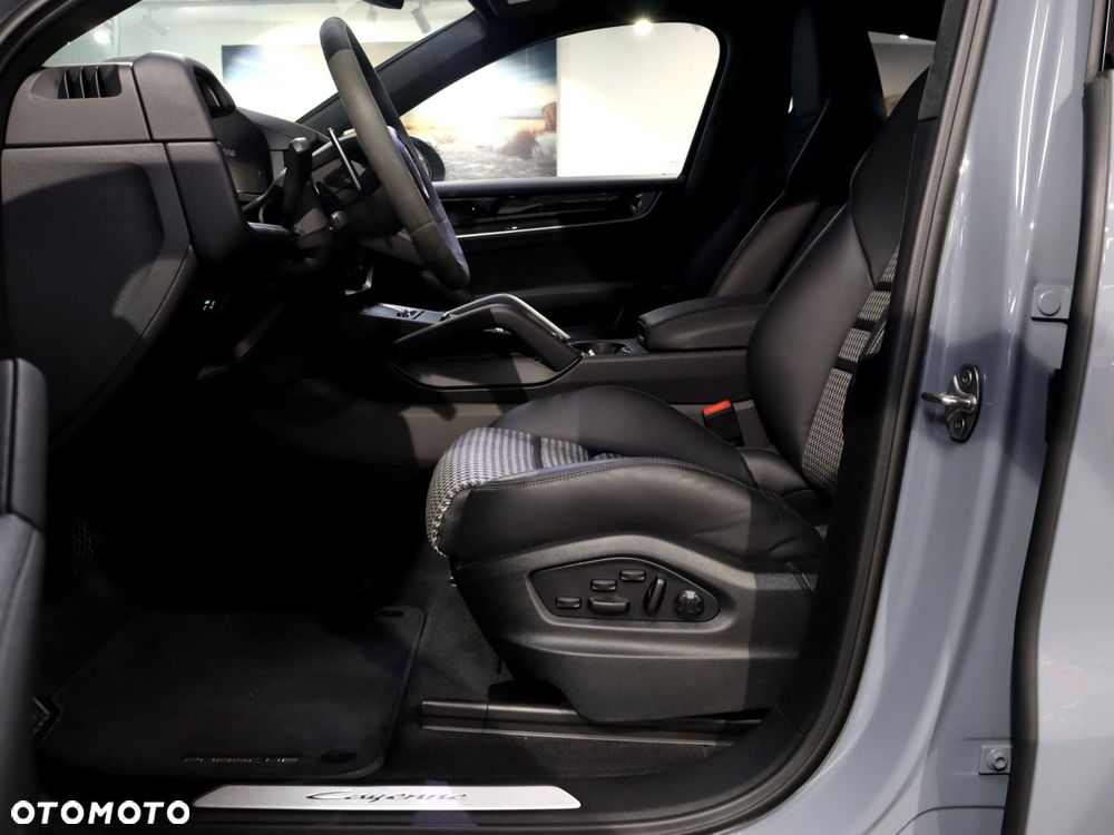 Porsche Cayenne E-Hybrid PHEV - 16