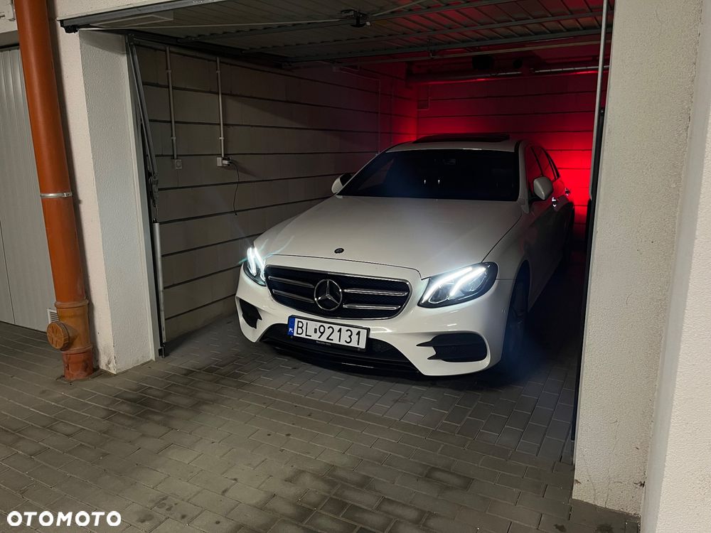 Mercedes-Benz Klasa E 300 9G-TRONIC AMG Line - 27