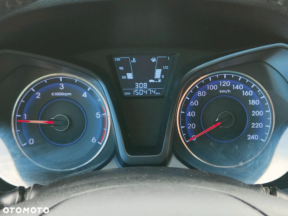 Hyundai ix20 1.4 CRDi Comfort - 14