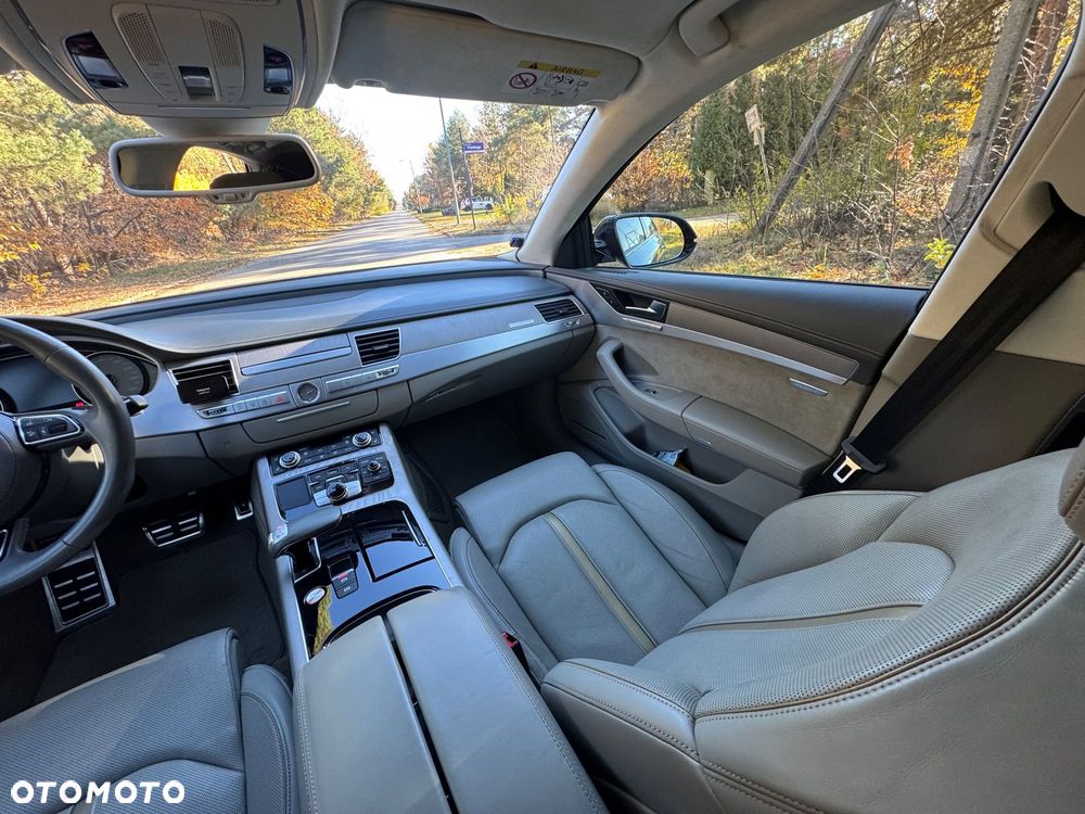 Audi S8 Plus 4.0 TFSI Quattro - 28