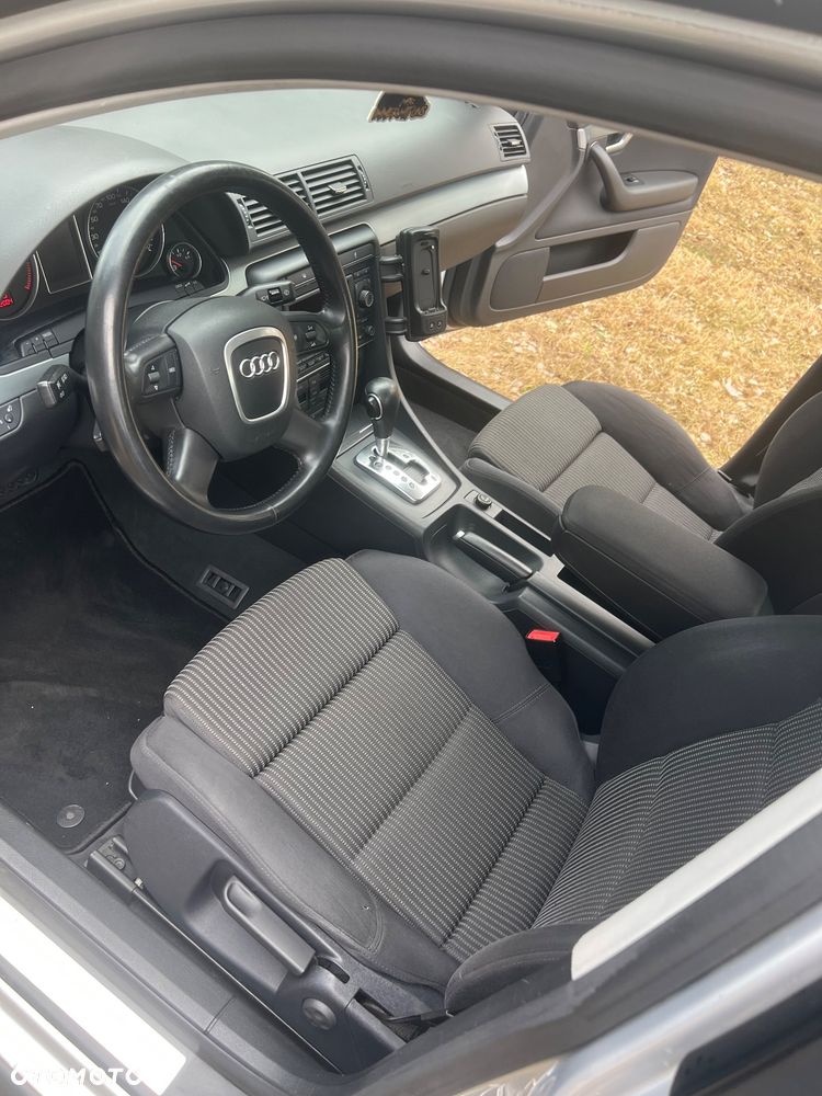 Audi A4 Limousine - 25