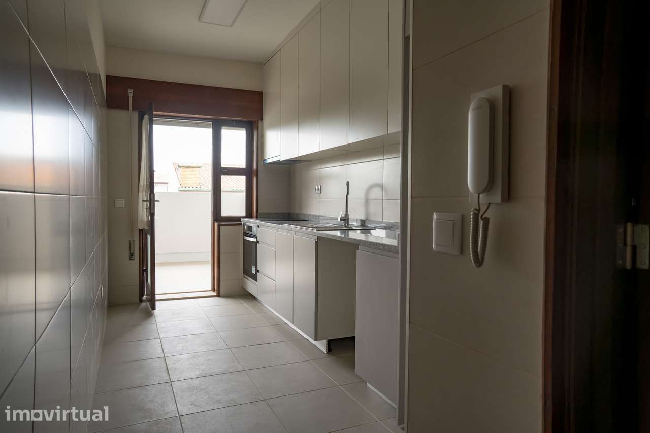 APARTAMENTO T2  TOTALMENTE RENOVADO – Primeira Utilização - Pedrouços - Grande imagem: 5/33