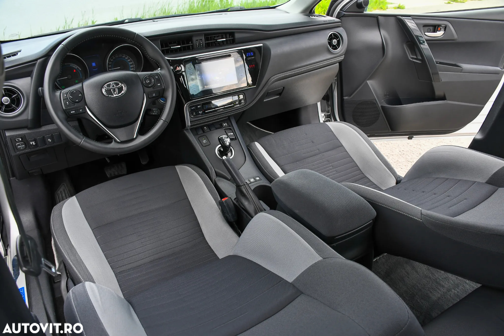 Toyota Auris 1.8 VVT-i Hybrid Automatik Touring Sports Edition - 21