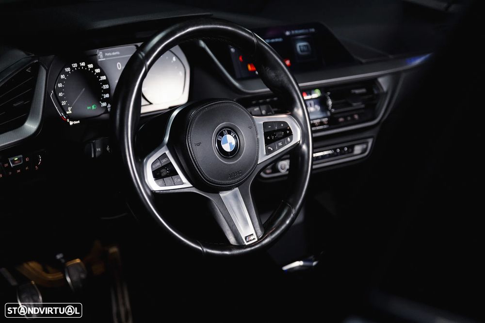 BMW 116 d Pack M Shadow - 19