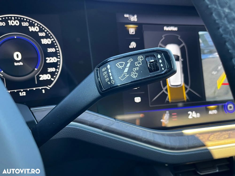 Volkswagen Touareg - 18