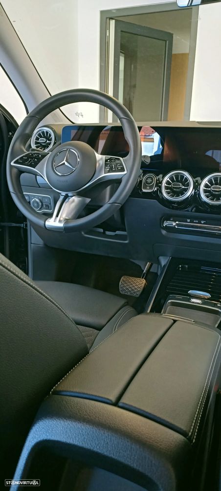 Mercedes-Benz GLA 180 d 8G-DCT Progressive Advanced - 15