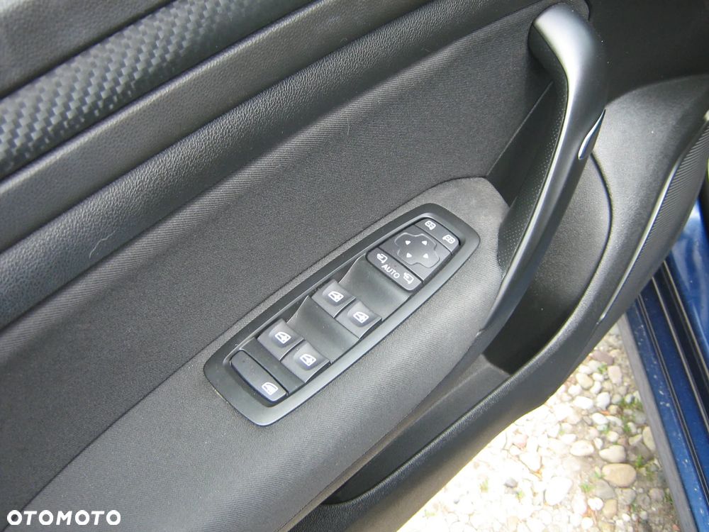 Renault Megane 1.6 SCe Limited - 18