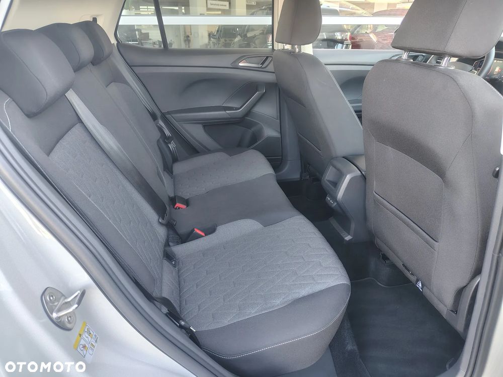 Volkswagen T-Cross - 13