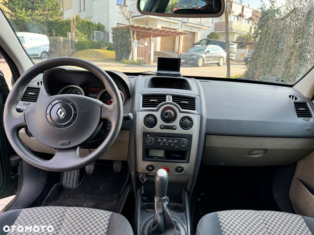Renault Megane 1.5 dCi Confort Authentique - 6