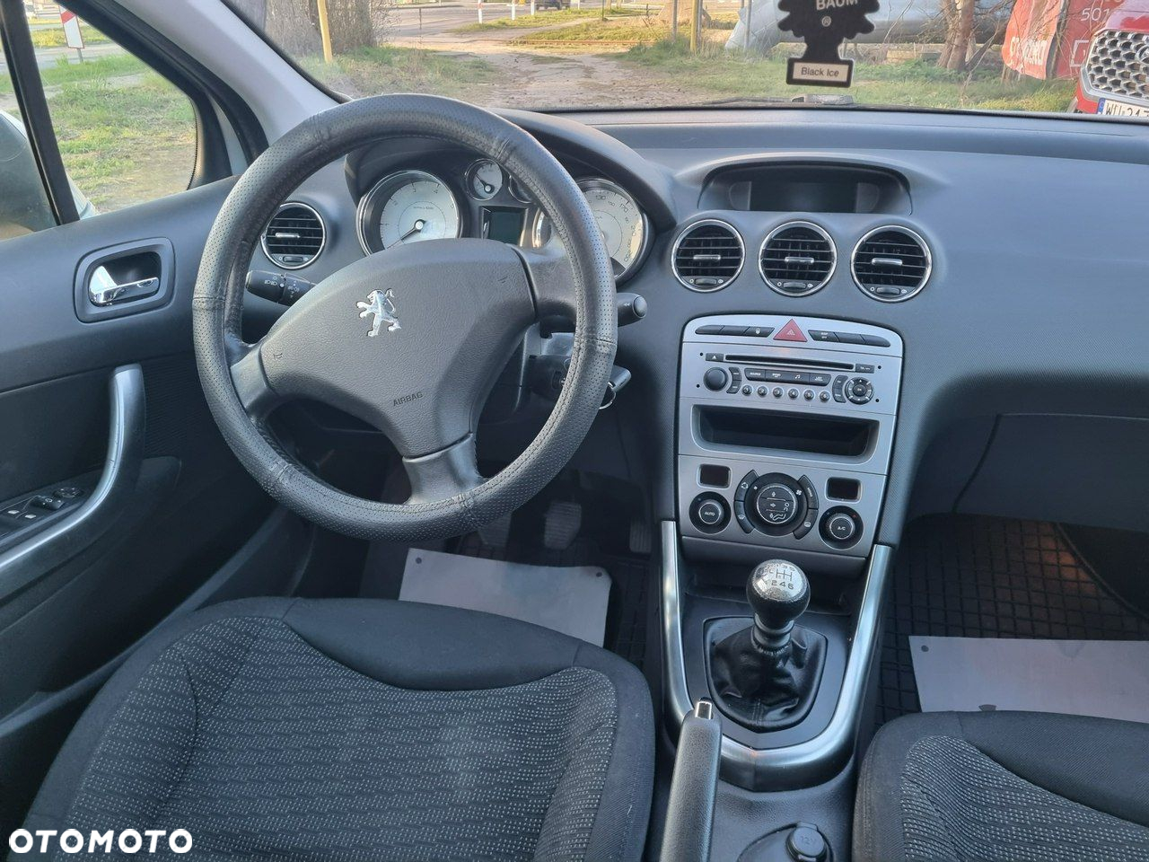 Peugeot 308 1.6 Premium - 16