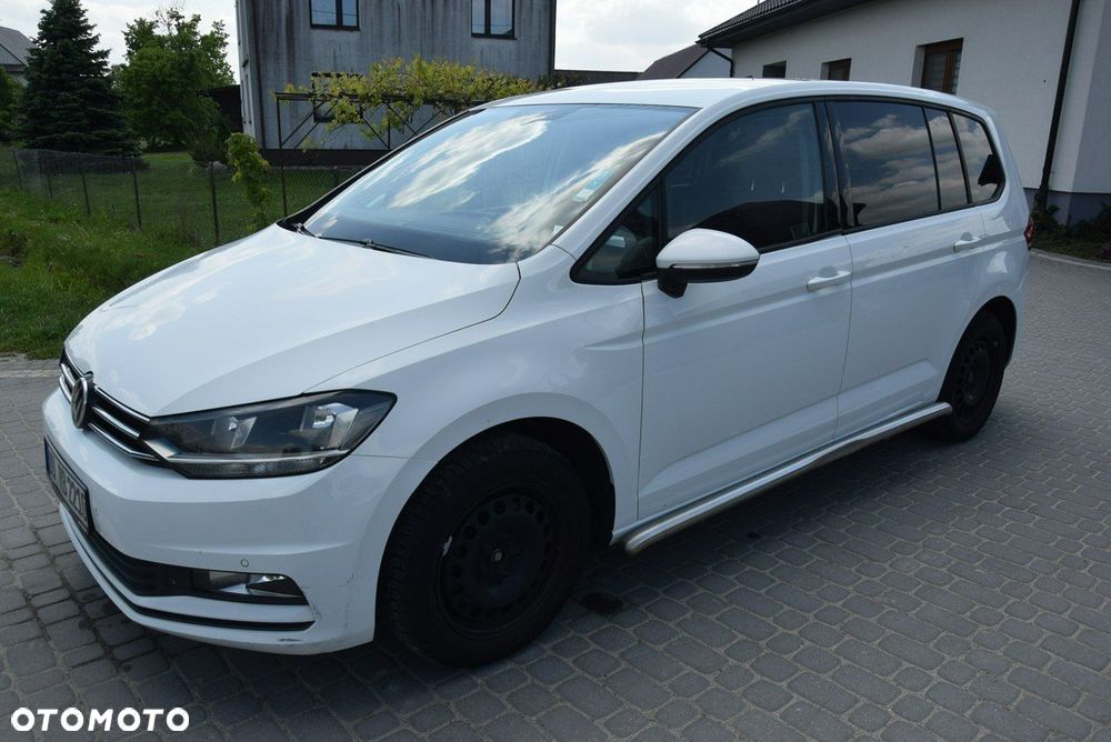 Volkswagen Touran 2.0 TDI BMT Comfortline DSG - 4