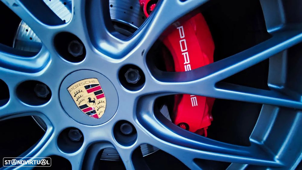 Porsche 911 Série F - 18