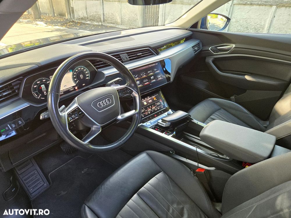 Audi e-tron 50 quattro - 10