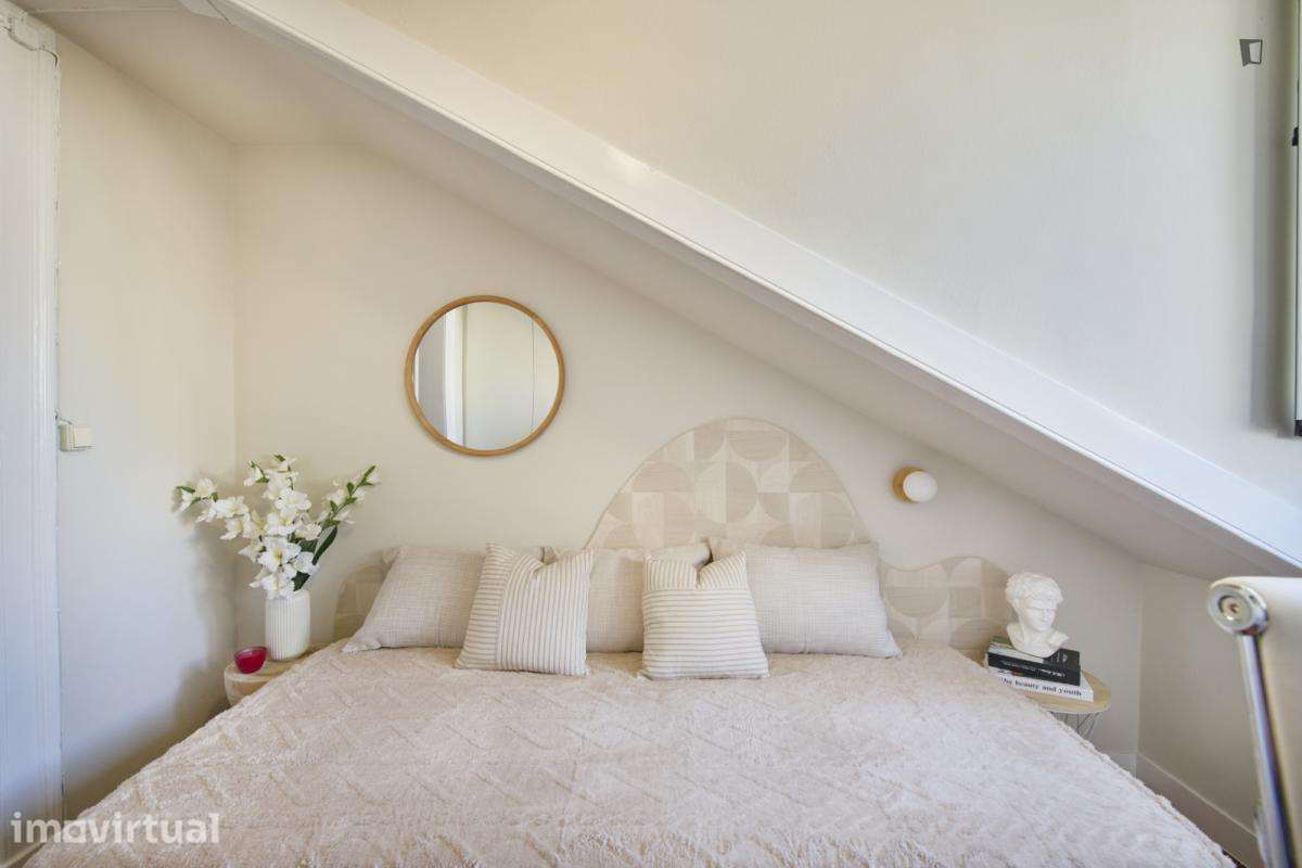 Quarto - localizado em Santos Lisbon - Grande imagem: 3/22