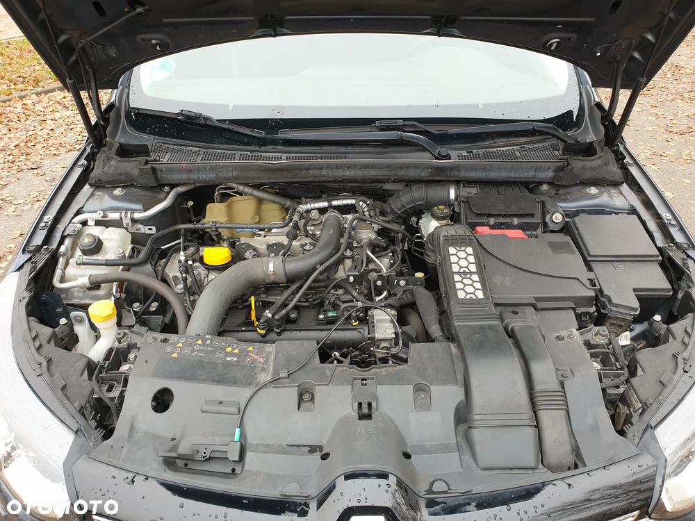 Renault Megane ENERGY TCe 130 Start & Stop Paris Business - 22