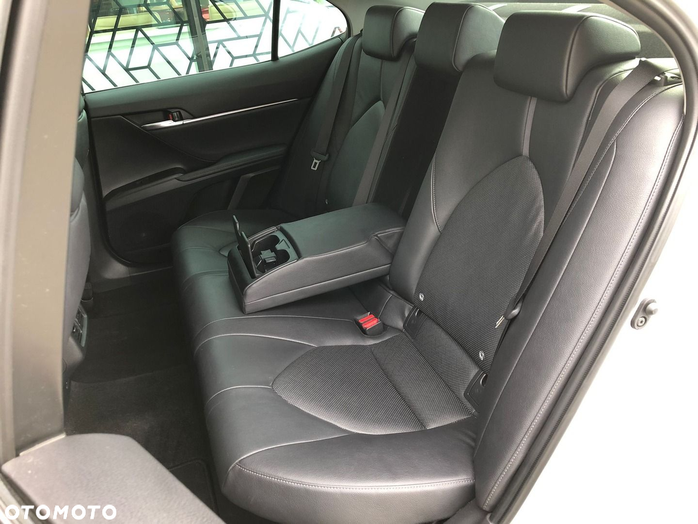 Toyota Camry - 7