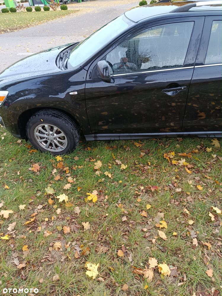 Mitsubishi ASX - 10