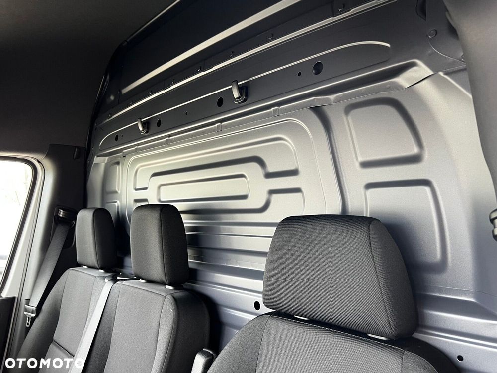 Mercedes-Benz Sprinter 317 CDI KA OM654 - 8