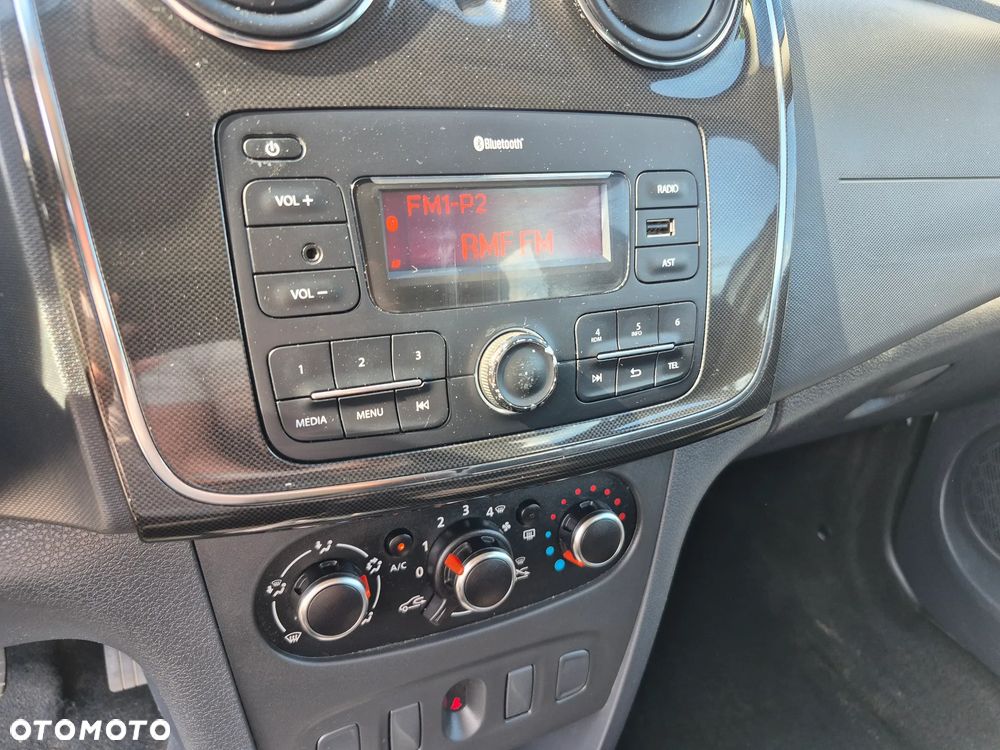 Dacia Logan 0.9 TCe Laureate S&S - 9