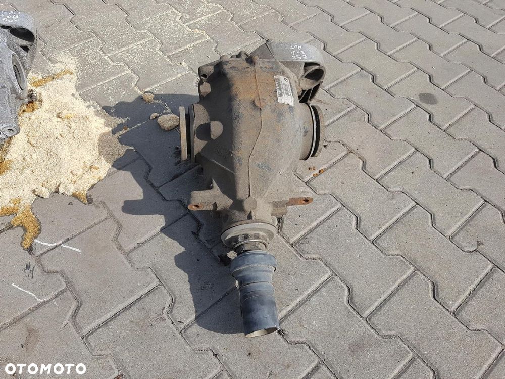BMW 3 E93 E92 05-08r 3.0 D DYFER MOST TYŁ 2.81 4552330 - 6