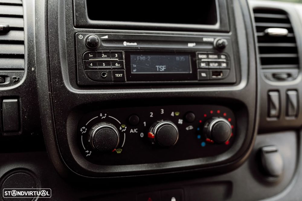 Renault Trafic 1.6 dCi L2H1 1.2T - 9