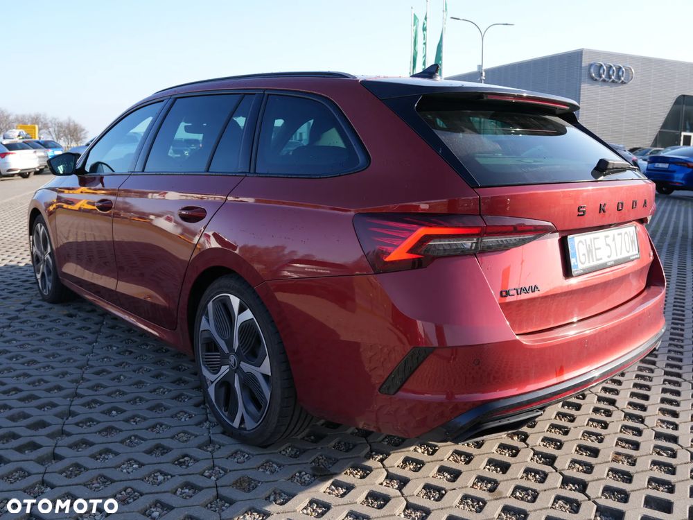 Skoda Octavia 2.0 TSI RS DSG - 9