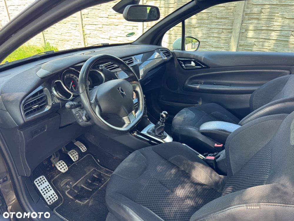Citroën DS3 e-HDi 115 FAP SportChic - 12