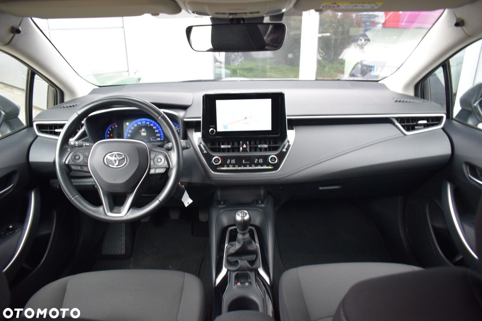 Toyota Corolla - 12