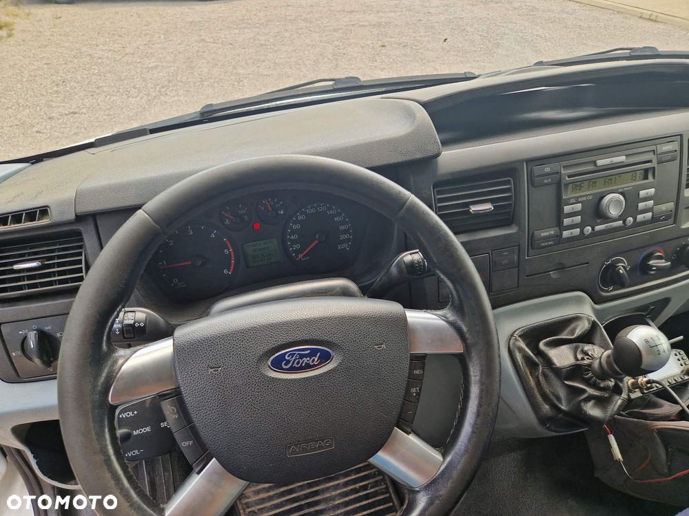 Ford Transit - 7