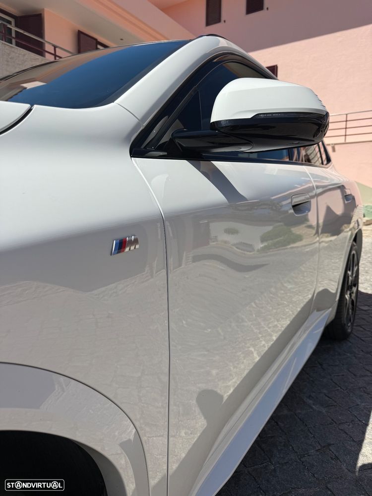 BMW iX2 eDrive20 Pack Desportivo M - 4