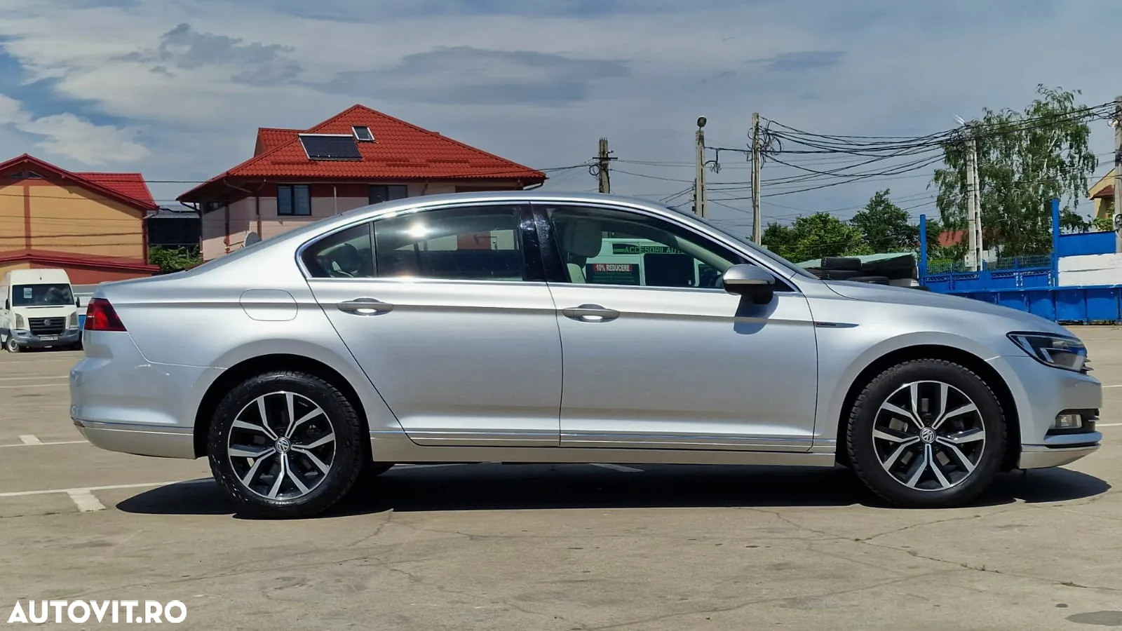 Volkswagen Passat Variant 2.0 TDI DSG 4Motion Highline - 24