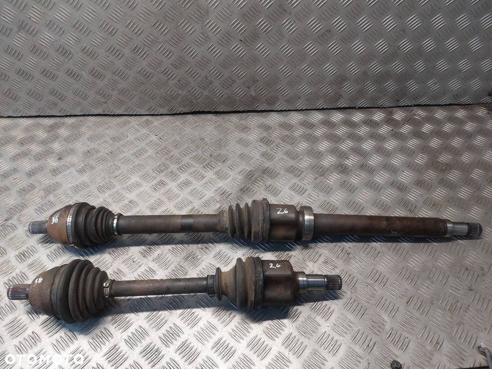 PÓŁOŚ LEWY PRZÓD + PRAWY PRZÓD FORD C-MAX I 1.6 TDCI - 1