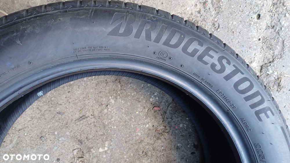 Bridegestone Alenza 001 225/55 R19 99V Demo 2025r - 5