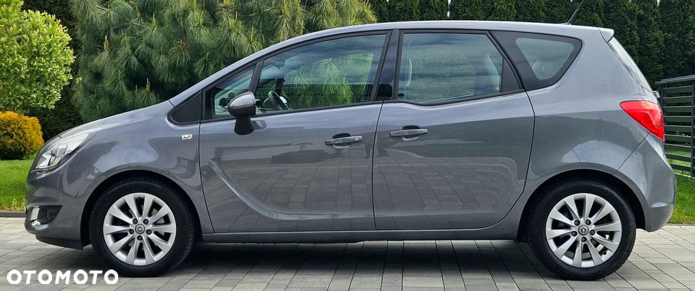 Opel Meriva 1.4 T Design Edition S&S - 12