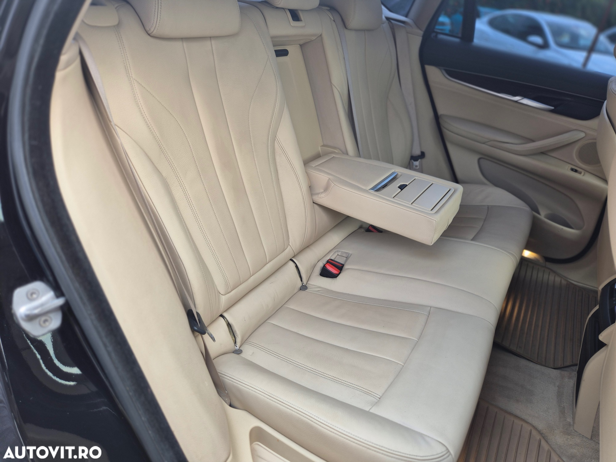 BMW X6 xDrive30d - 11