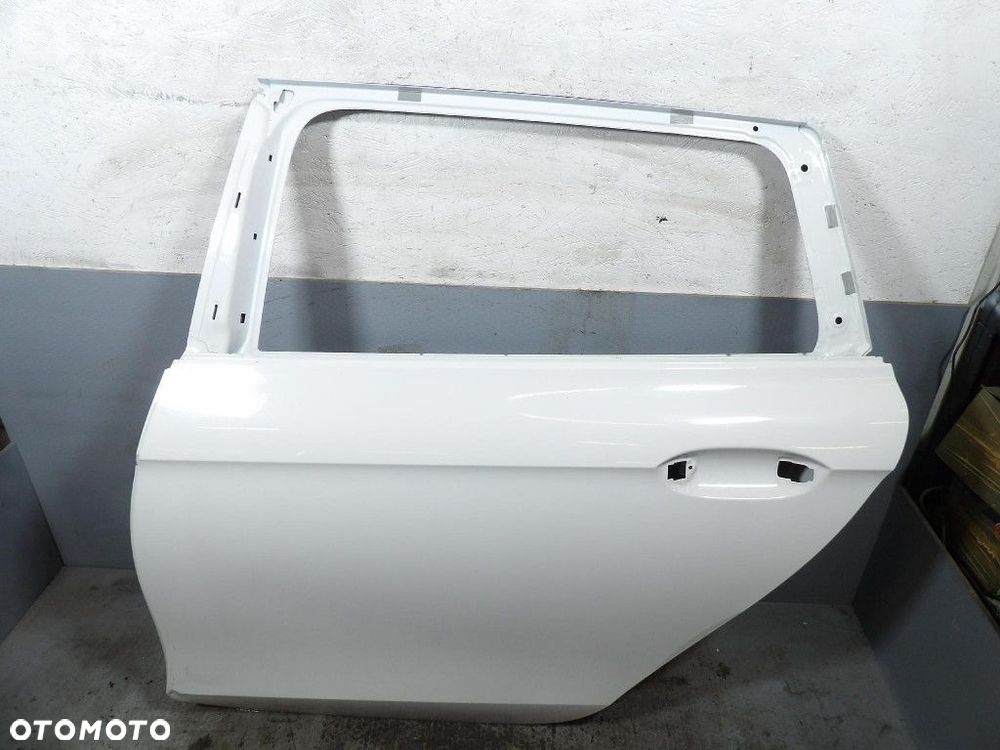 SKODA SUPERB IV 4 KOMBI DRZWI TYŁ LEWE  LC9A - 1