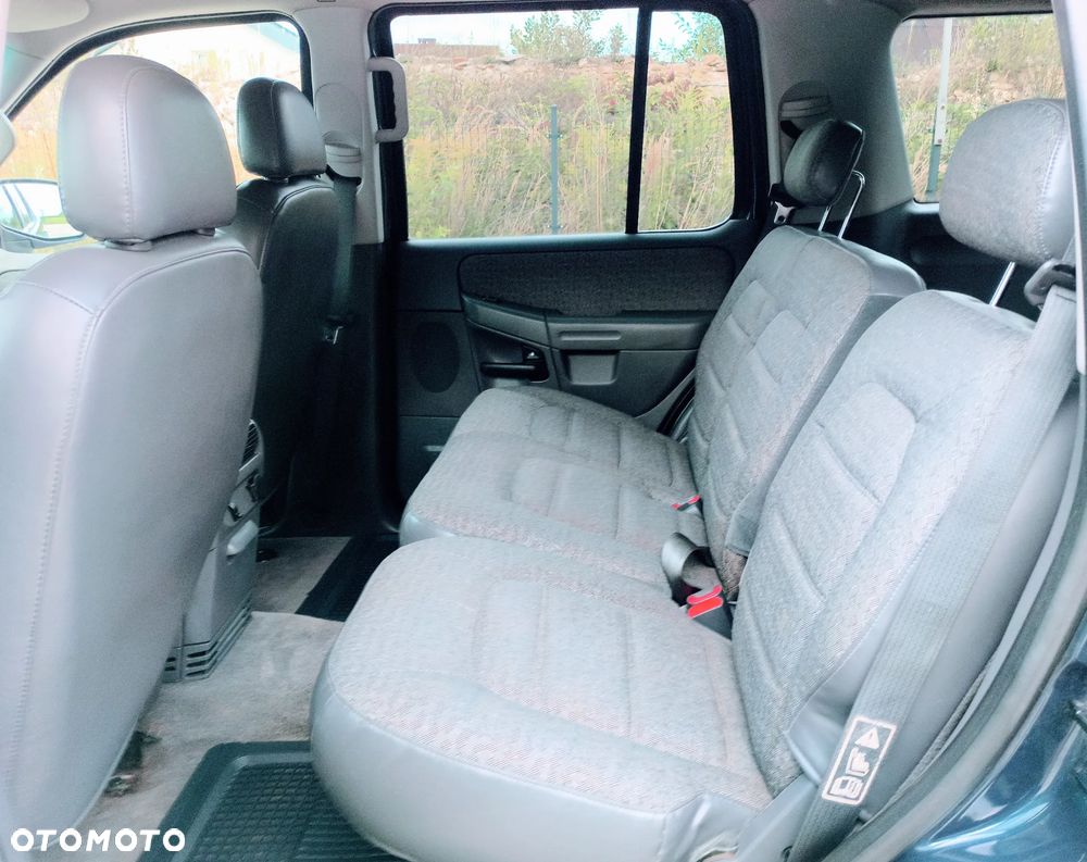 Ford Explorer 4.0 - 8