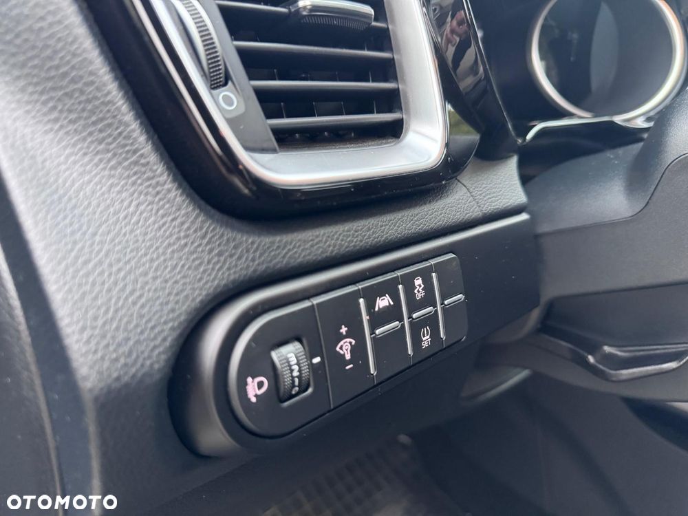 Kia Ceed 1.5 T-GDI L DCT - 21