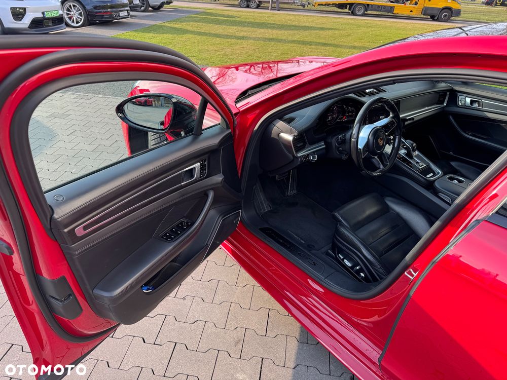 Porsche Panamera - 30